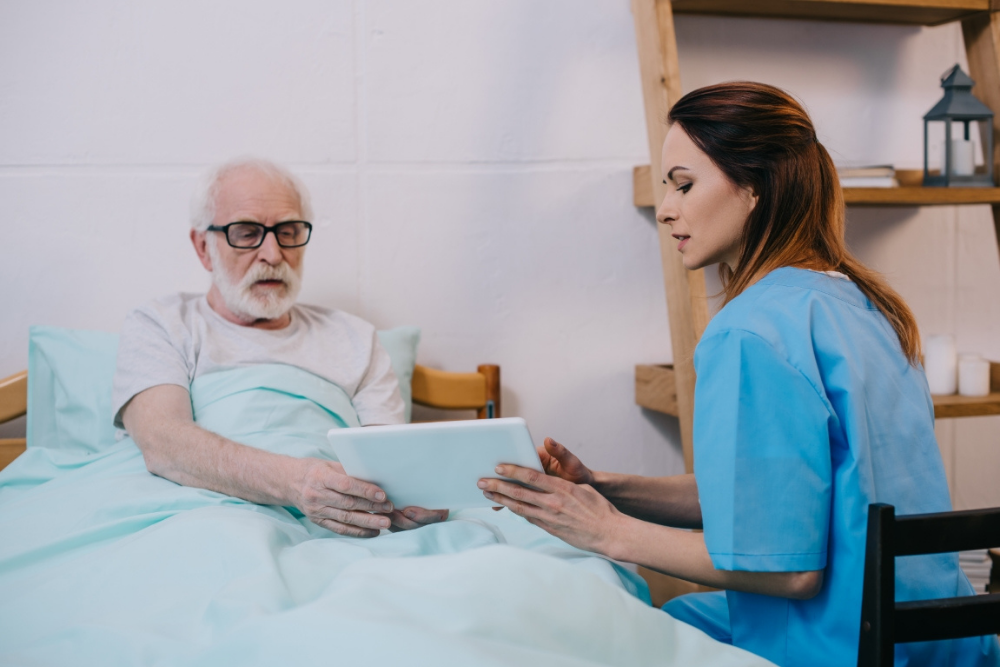 Caregiver training on heart and lung conditions in home care